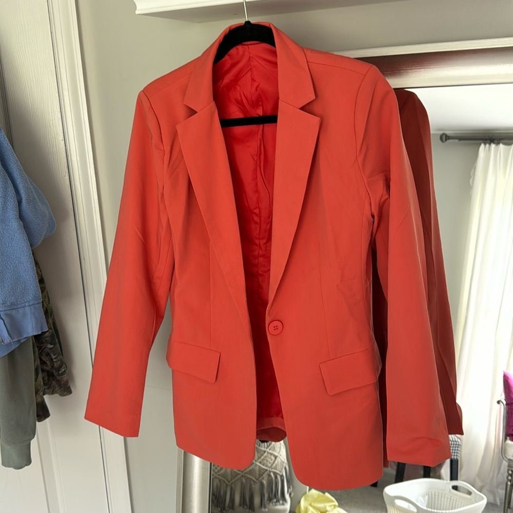 Orange blazer size small worn once no brand
